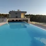 Luxury Monika With Shared Pool Apartman