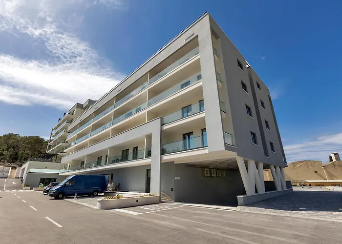 Luxury Monika With Shared Pool Apartament Makarska