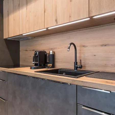 Luxury Monika With Shared Pool * ماكارسكا