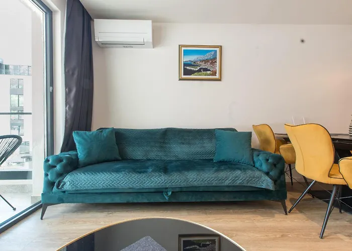 Luxury Monika With Shared Pool Apartman *